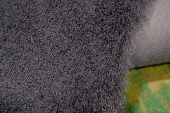 Dolce Vita Rug Rabbit Fur Carpets
